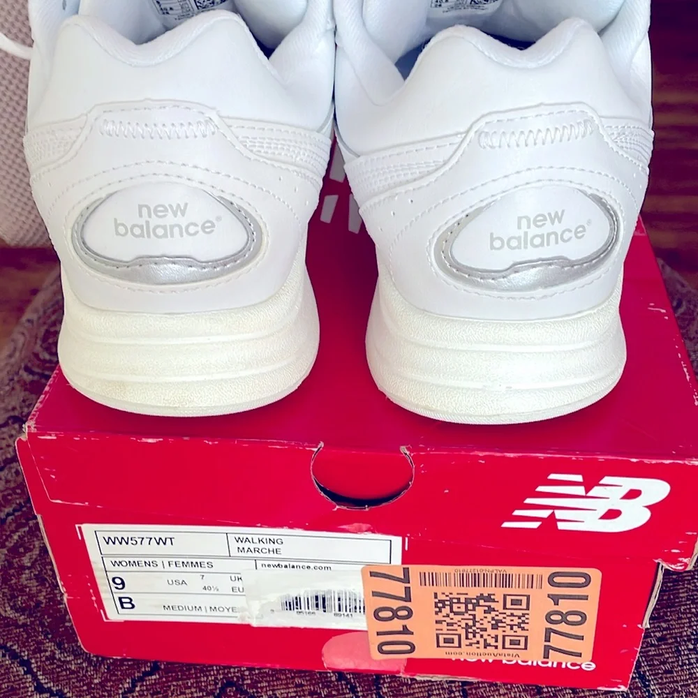 New Balance - Picture 2 of 7